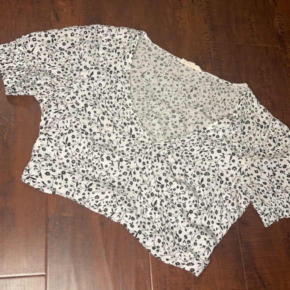 Tops - Floral Crop Top